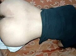 soteli bahin aur main raat ke andhere me chudai karte hain