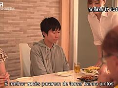 Milf sucks the small dick of her daughter's friend - legendado 😜