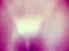 Satisfying the pervert's desire by sitting all the way on his big dick, see how much he cums after