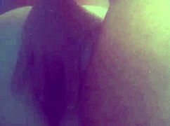 Sexo Subacuático En Una Piscina Con Una Casada Liberada Por El Corno!