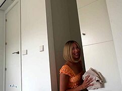 she masturbates in leather and wants me to fuck her