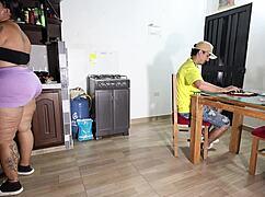 Caliente Esposa Colombiana Con Grandes Tetas Juega Con Enorme Polla De Su Vecino