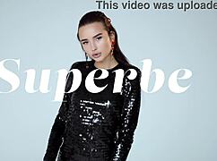 Wow! Beautiful babe jess leon spreads her pussy in this erotic scene!