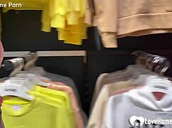 gf sneaks a sloppy blowjob in the changing booth 😏💦